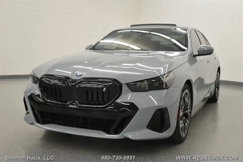 2026 BMW i5 eDrive40 Sedan's photo