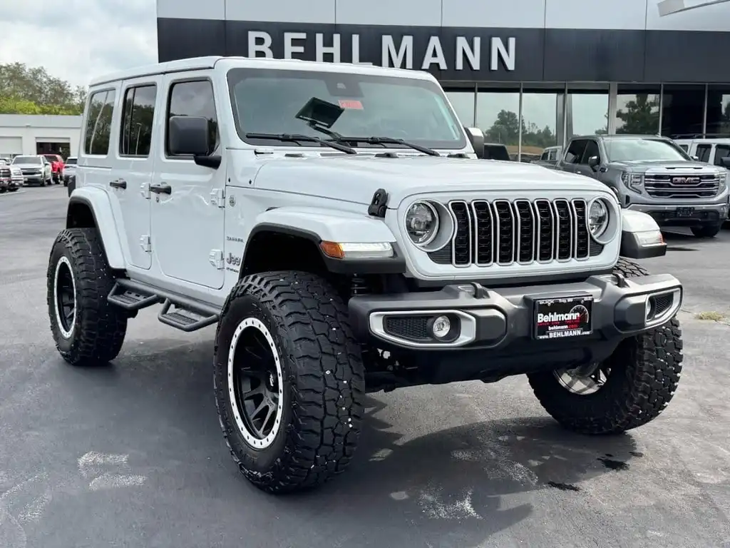 2024 Jeep Wrangler Sahara's photo