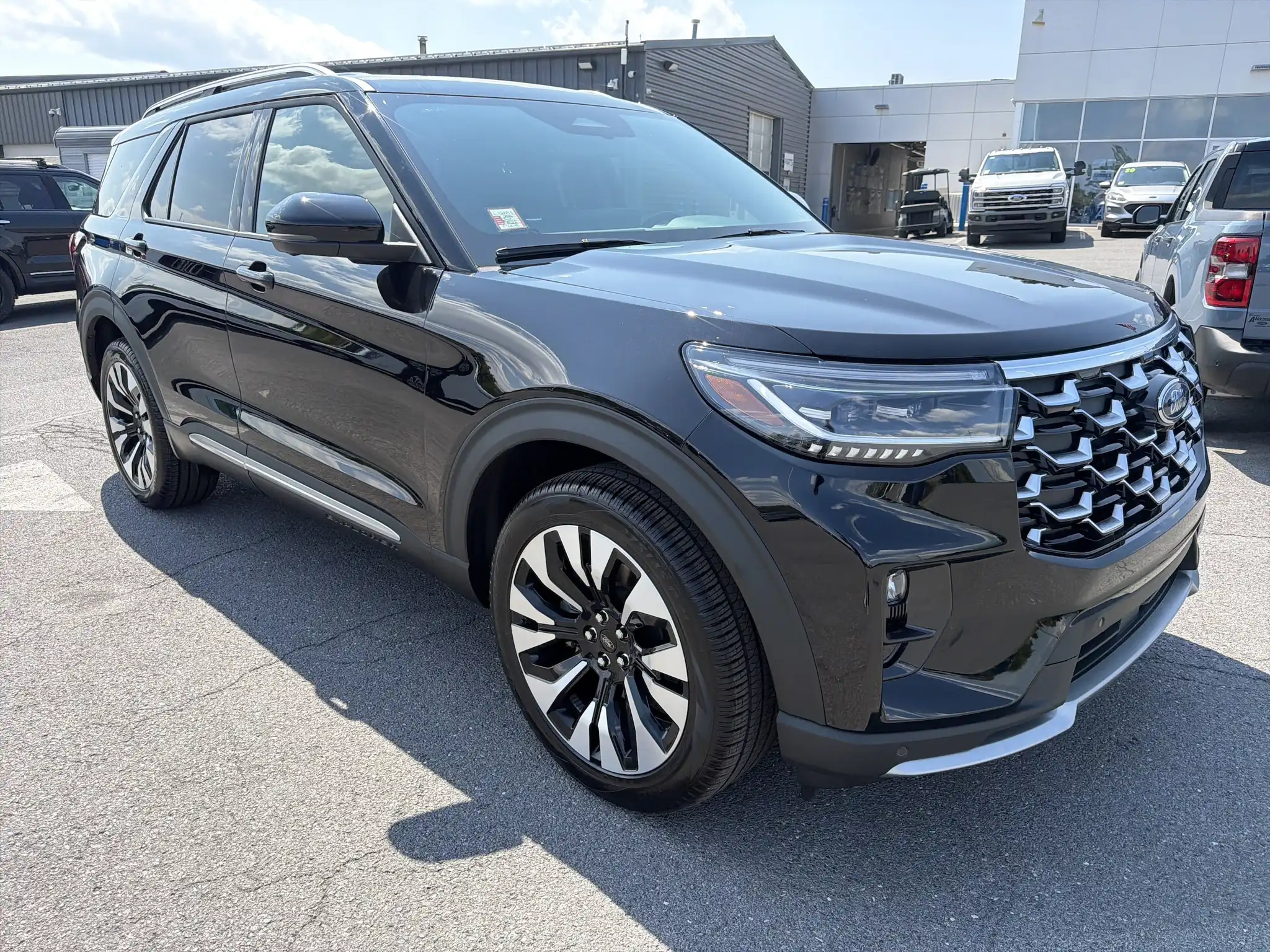 2026 Ford Explorer Platinum 4WD's photo
