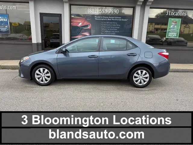 2016 Toyota Corolla LE AT photo 1