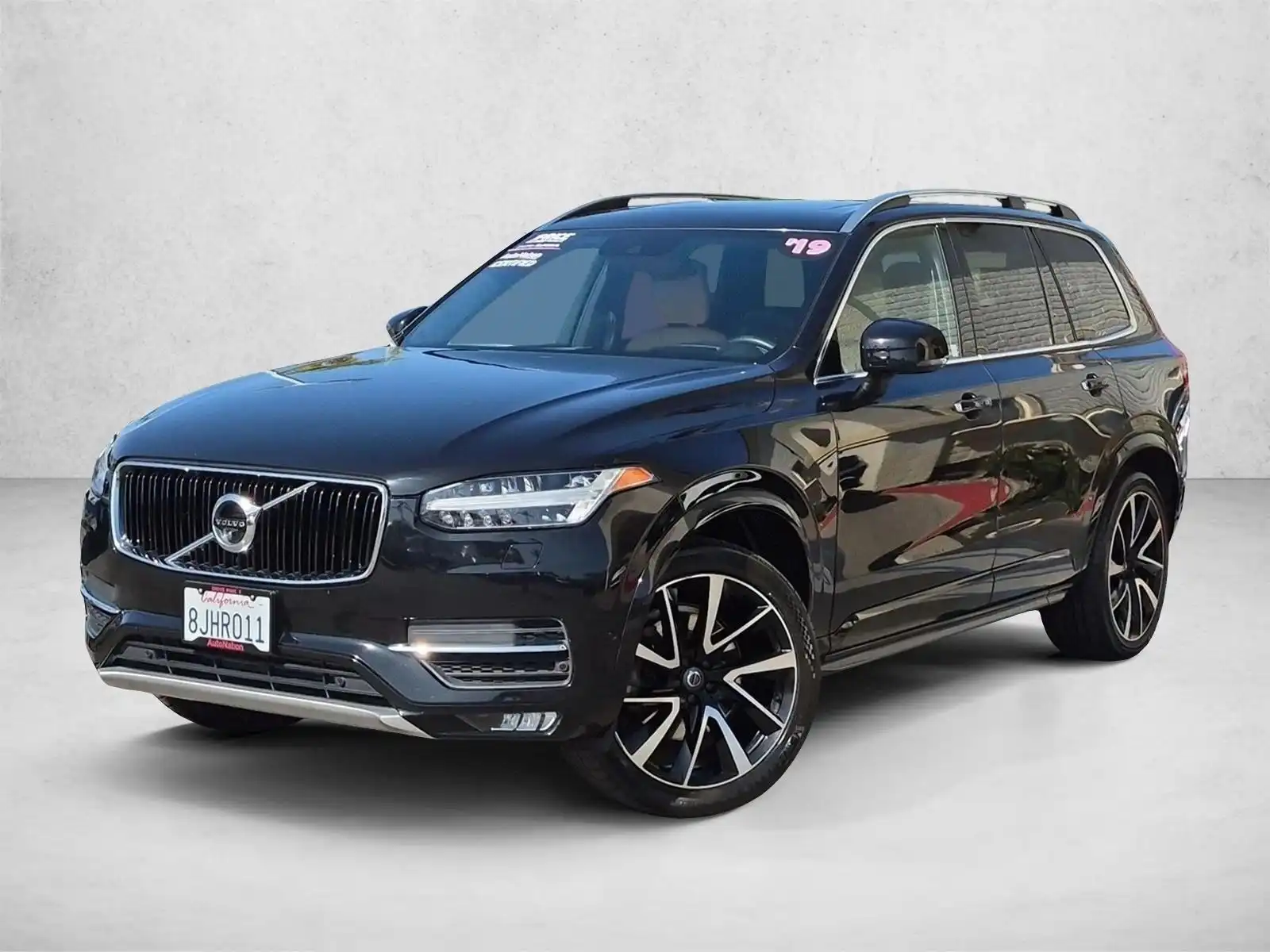 2019 Volvo XC90 T6 Momentum AWD's photo