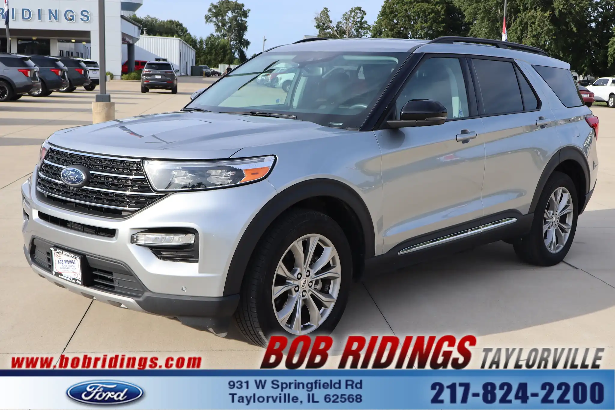 2024 Ford Explorer XLT 4WD's photo