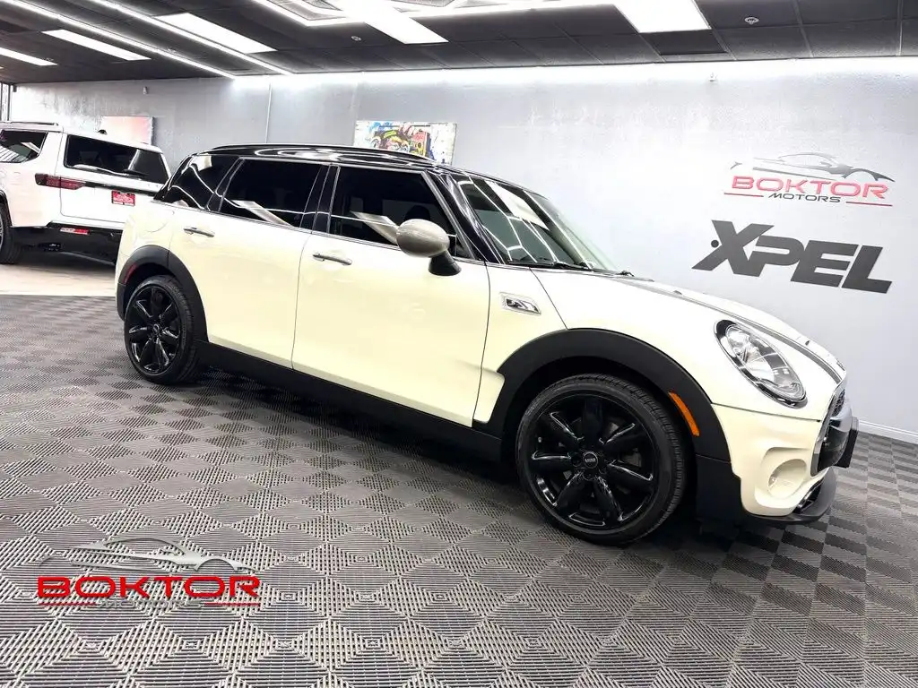 2017 MINI Clubman Cooper S's photo
