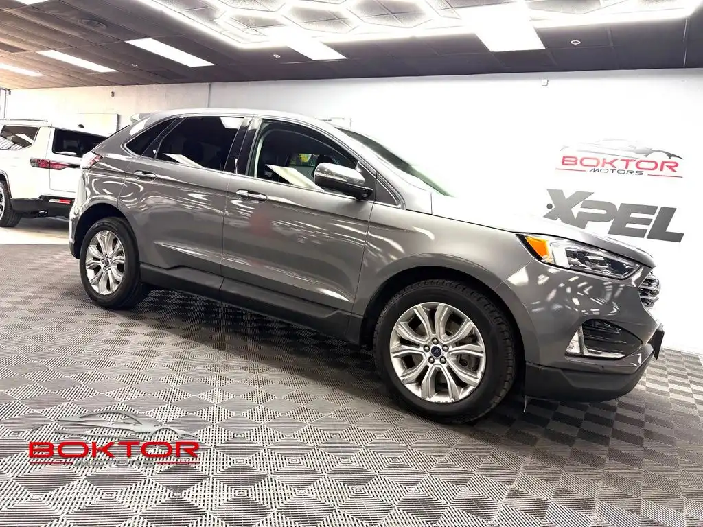 2022 Ford Edge Titanium AWD's photo
