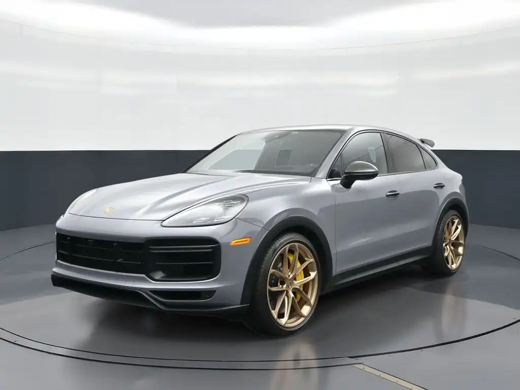 2023 Porsche Cayenne Turbo GT's photo