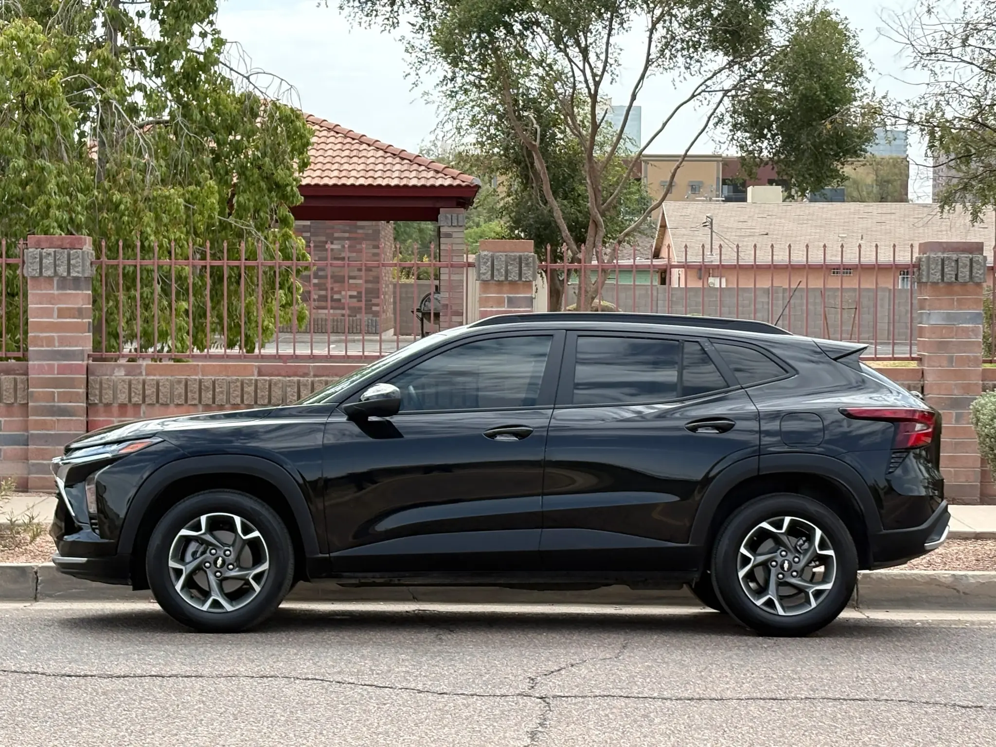 2025 Chevrolet Trax LT photo 3