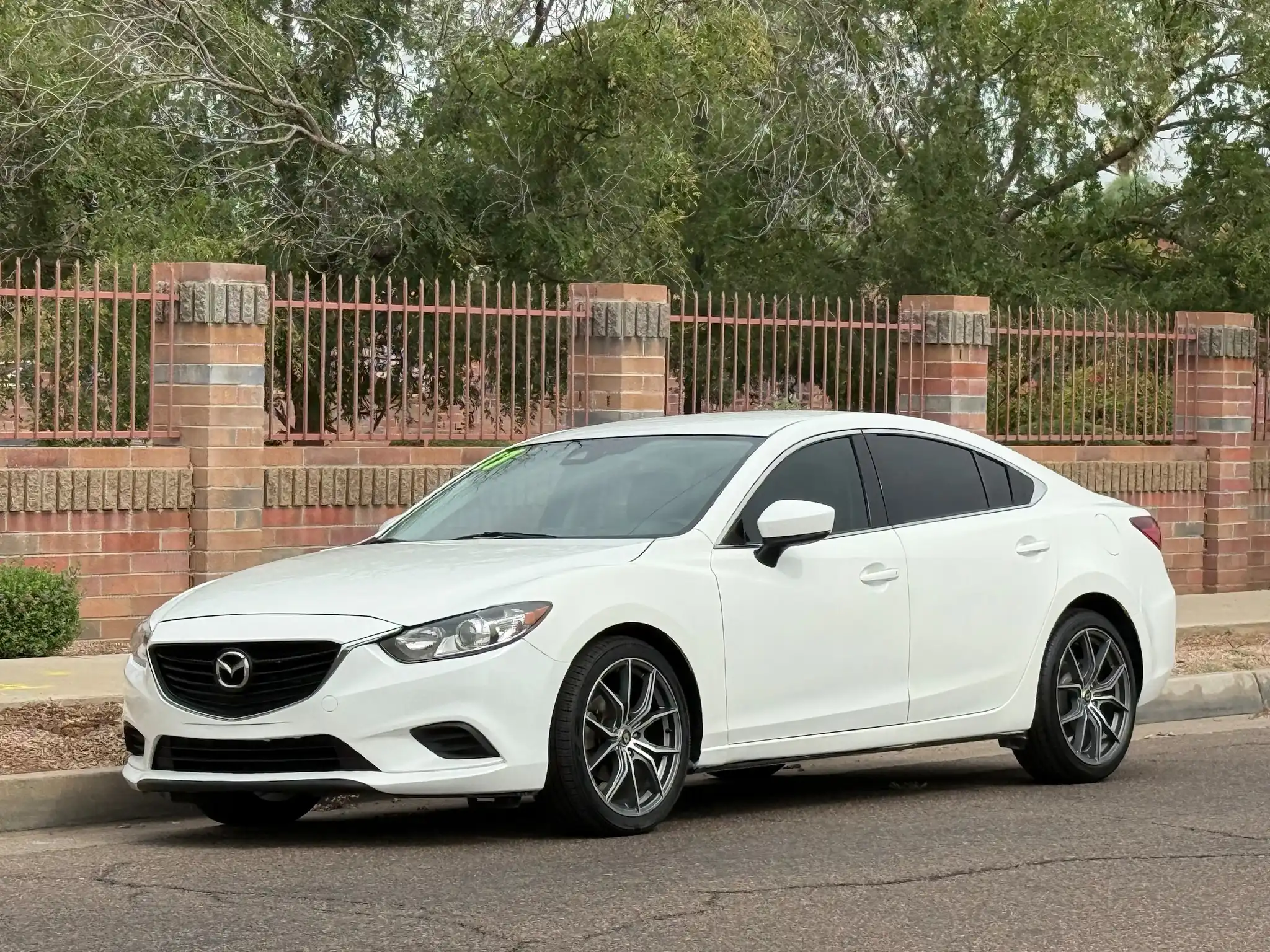 2017 Mazda EZ-6 Touring Auto i's photo