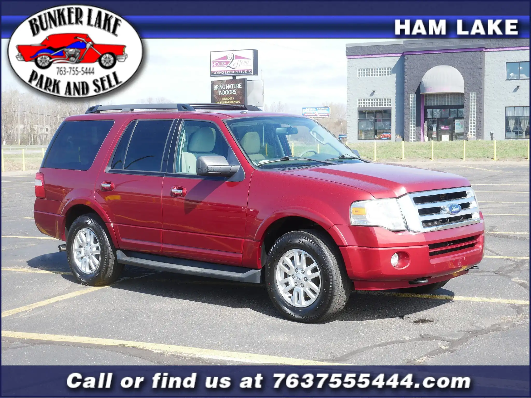 2013 Ford Expedition XLT 4WD's photo