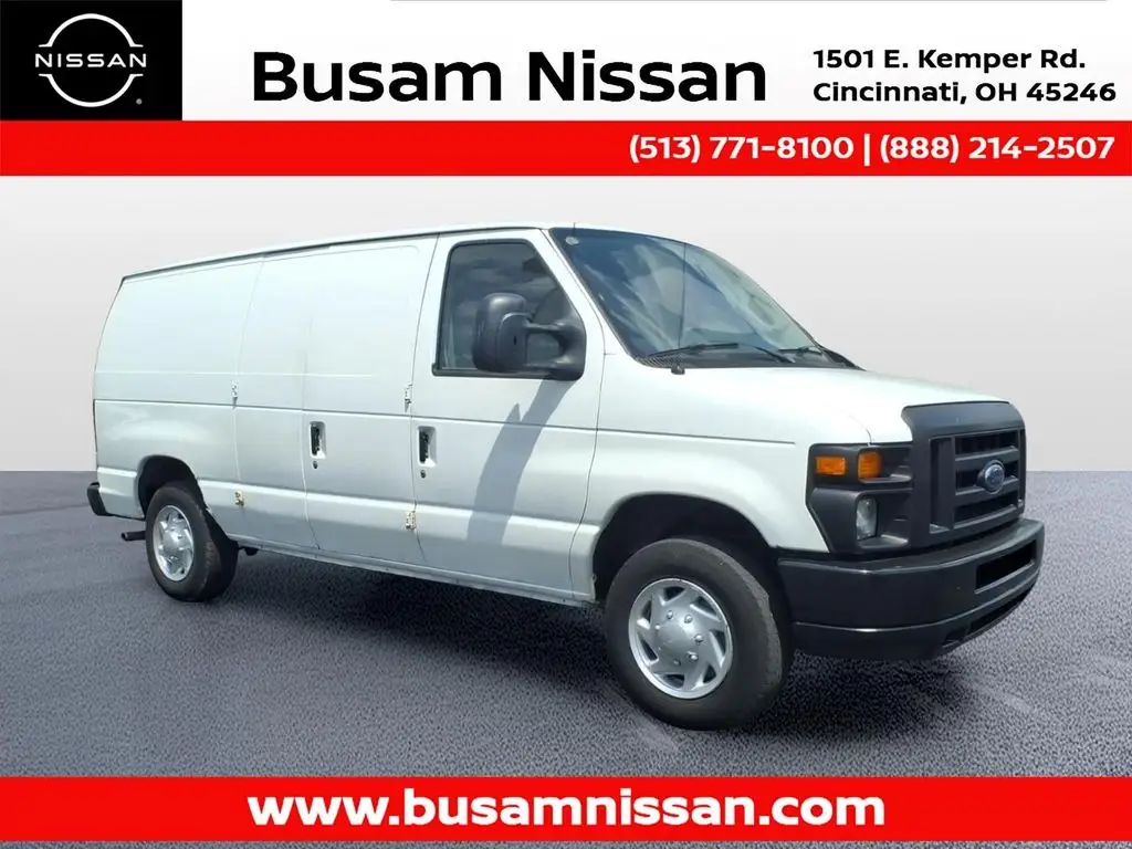 2010 Ford E-Series E-150 Van photo 1