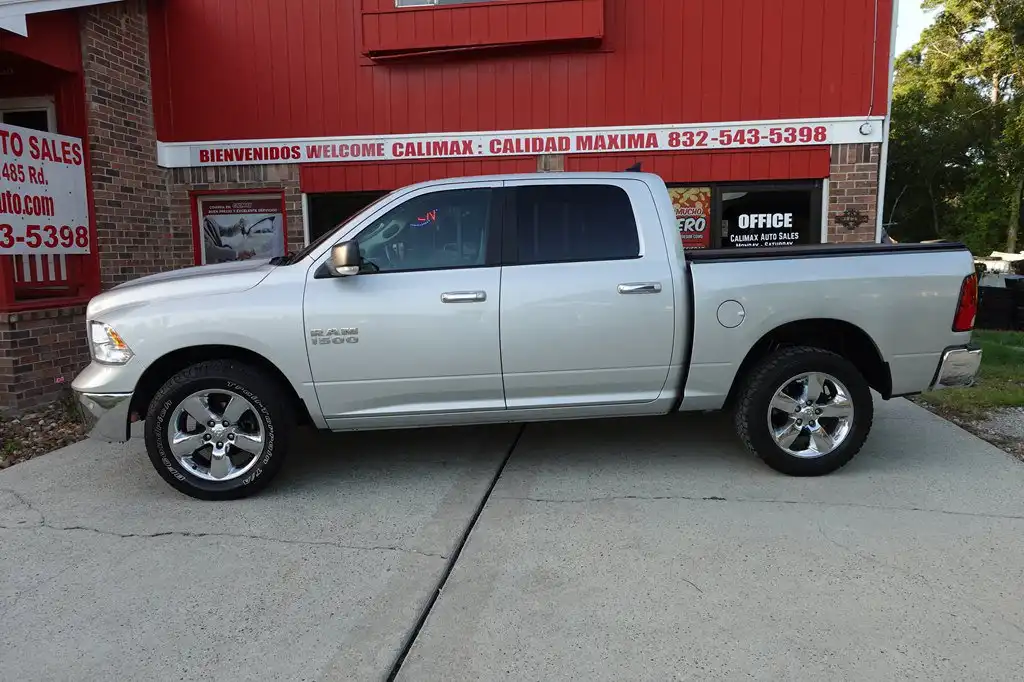 2018 RAM 1500 Big Horn 4WD Crew Cab 5'7's photo