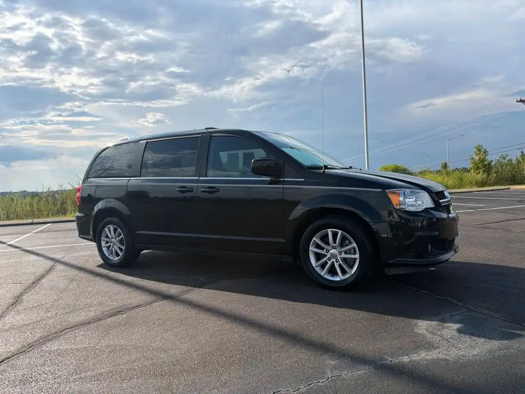 2018 Dodge Grand Caravan SXT's photo