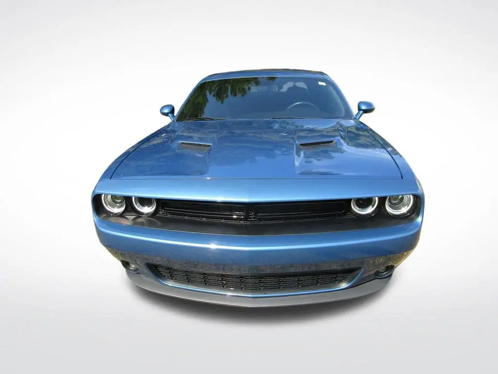2023 Dodge Challenger SXT AWD Auto photo 5