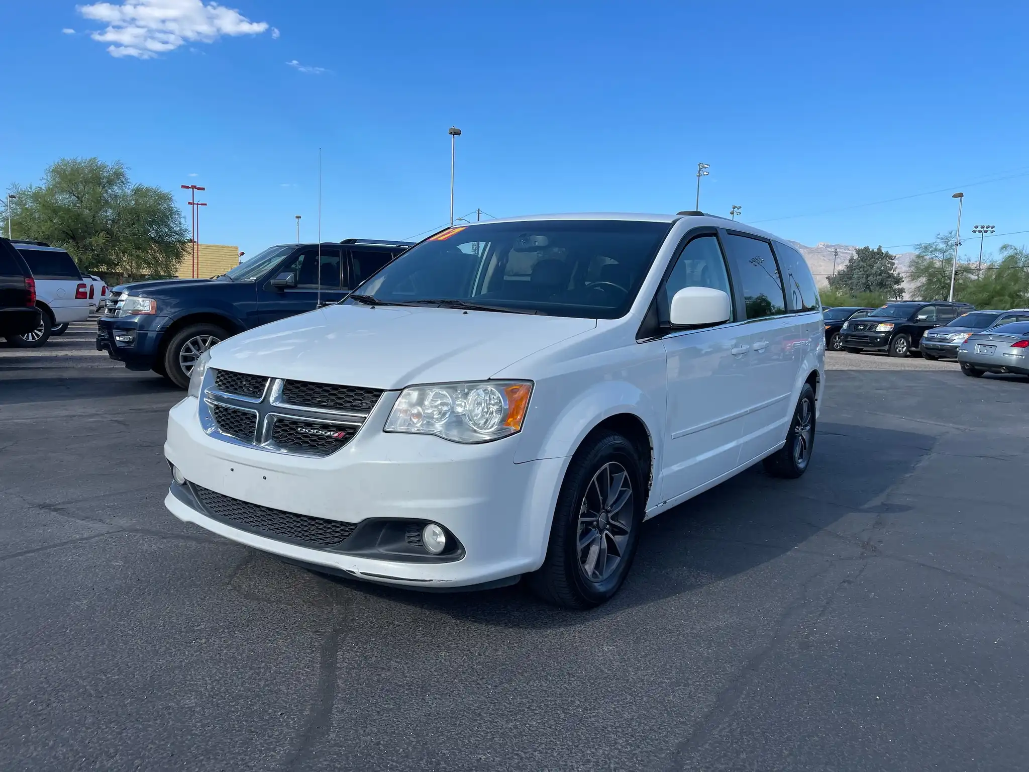 2017 Dodge Grand Caravan SXT's photo