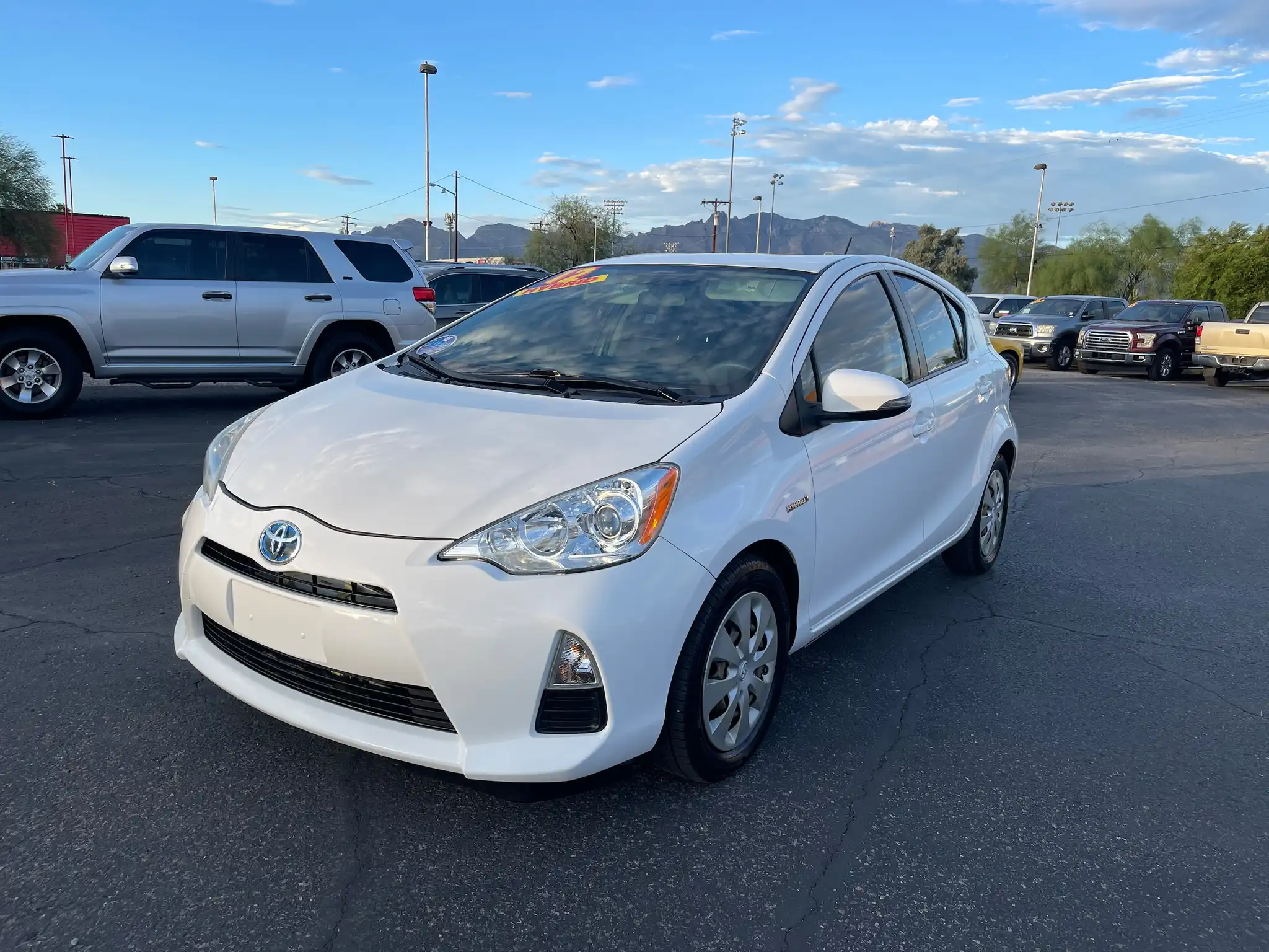 2012 Toyota Prius c Two's photo
