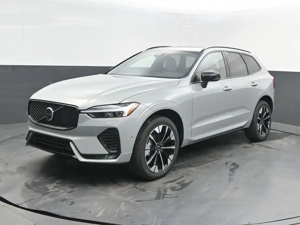 2026 Volvo XC60 B5 Plus Dark AWD's photo