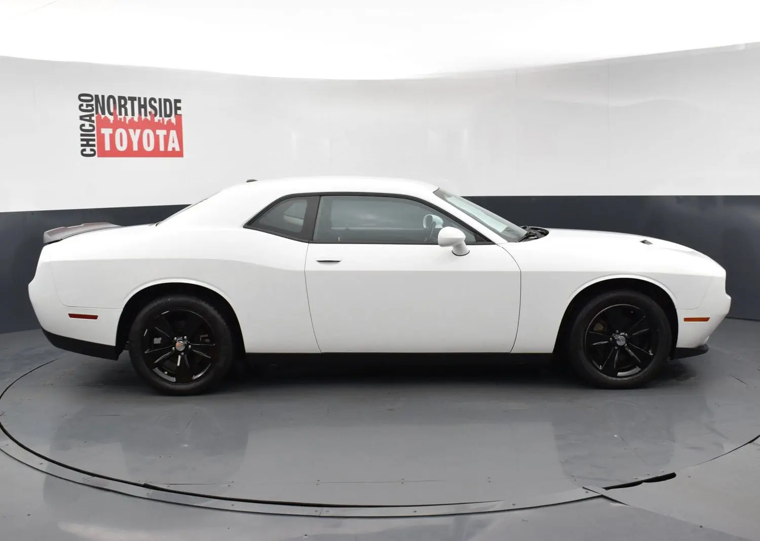 2023 Dodge Challenger SXT Auto photo 4