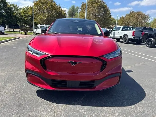 2023 Ford Mustang-Mach-e Premium photo 5