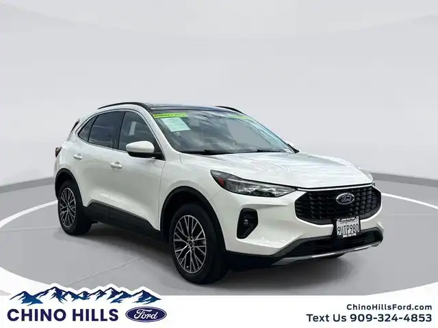 2025 Ford Escape PHEV FWD's photo