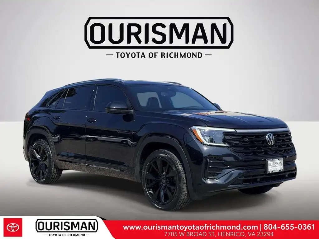 2024 Volkswagen Atlas Cross Sport 2.0T SEL Premium R-Line 4Motion's photo
