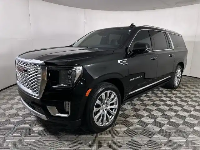 2024 GMC Yukon Denali AWD's photo