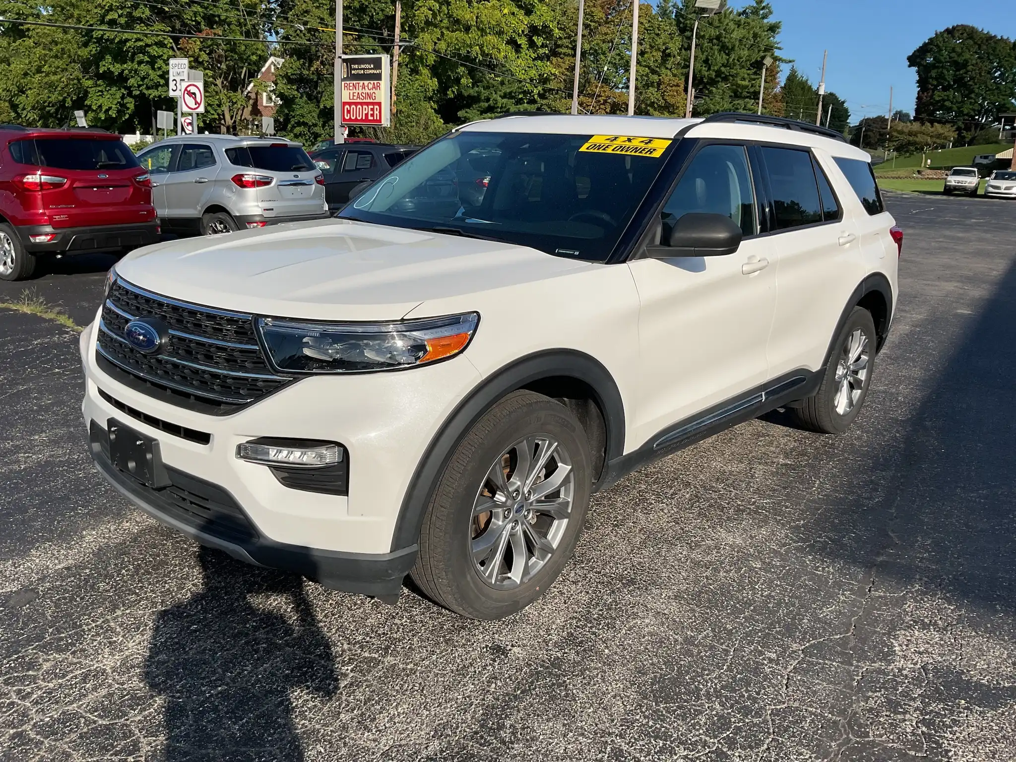 2022 Ford Explorer XLT 4WD's photo