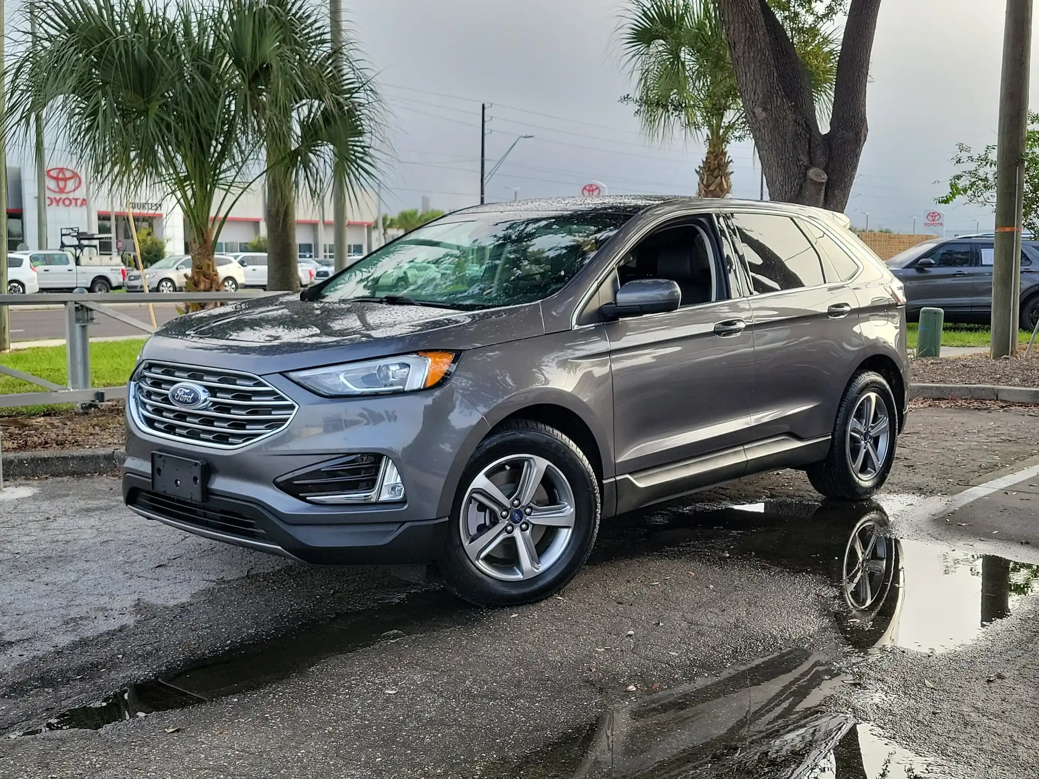 2021 Ford Edge SEL's photo