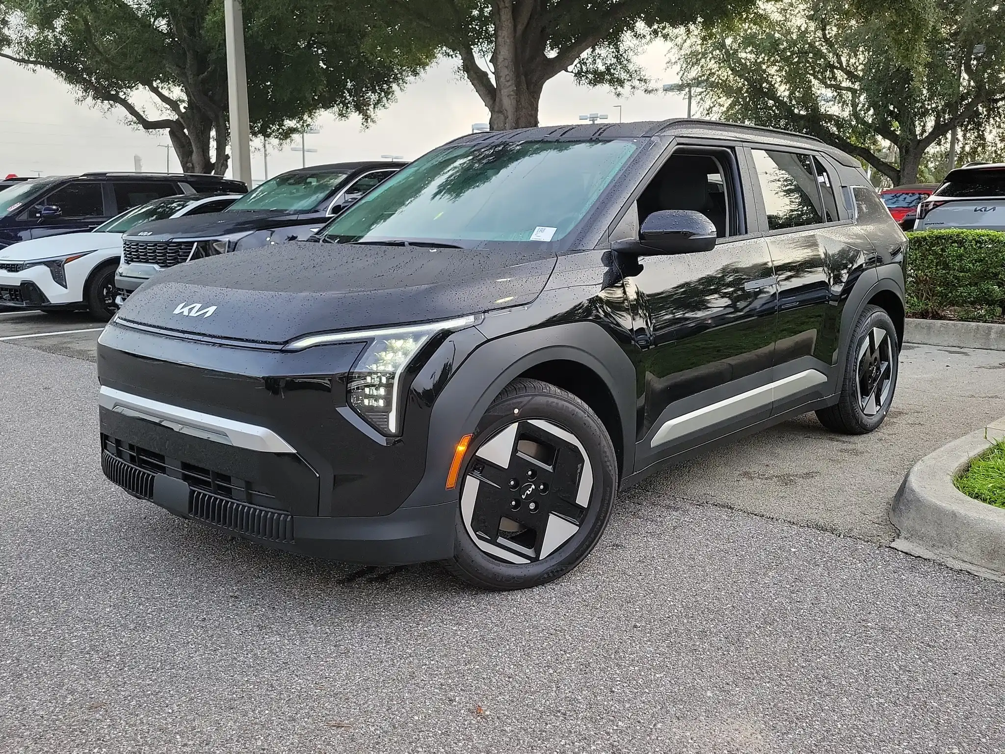 2027 Kia EV3 Wind New 2027 Kia SUV's photo