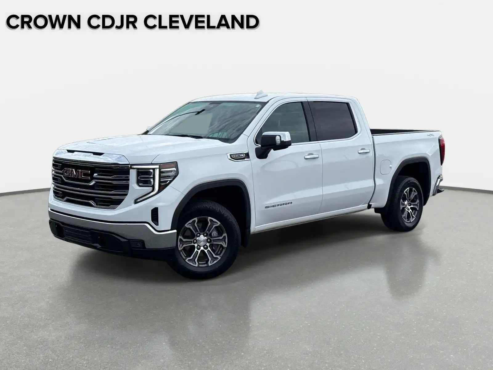 2025 GMC Sierra SLT 4WD Crew Cab Short Box's photo