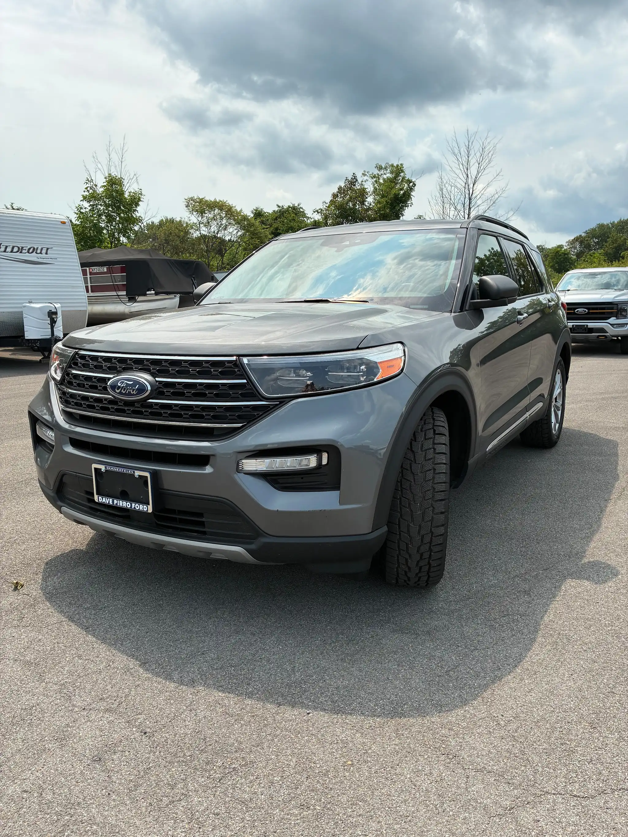 2023 Ford Explorer XLT 4WD's photo