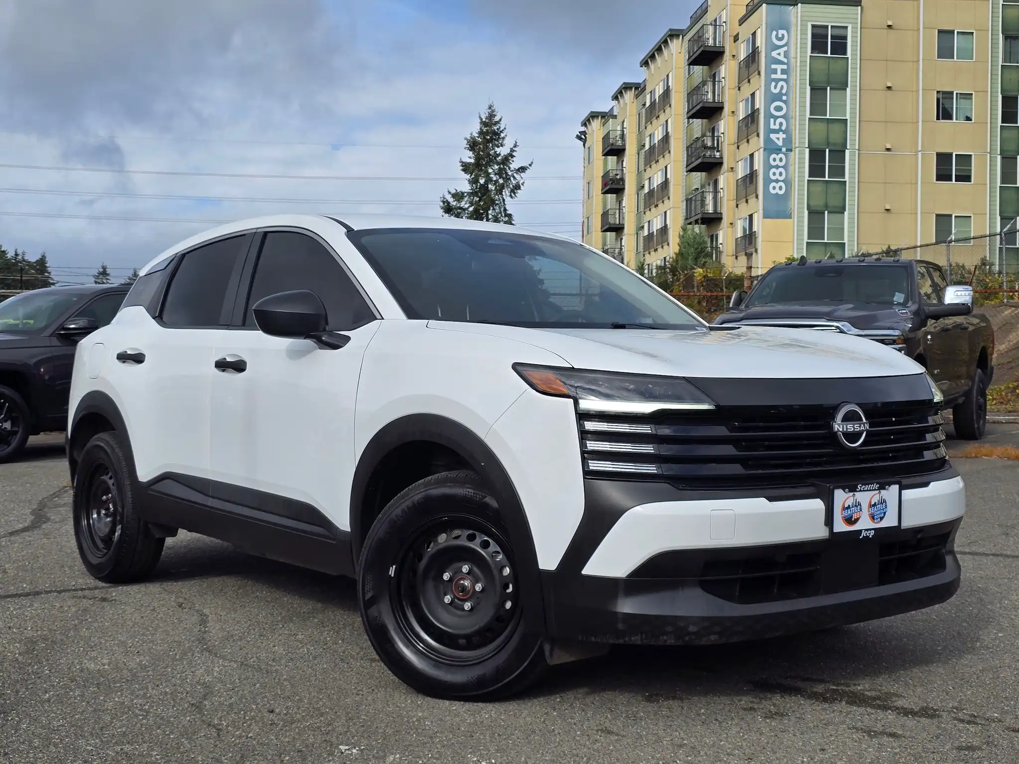 2025 Nissan Kicks 2.0 S AWD's photo