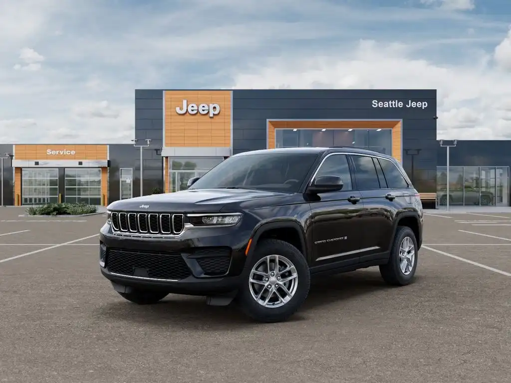 2026 Jeep Grand Cherokee Laredo X 4WD's photo