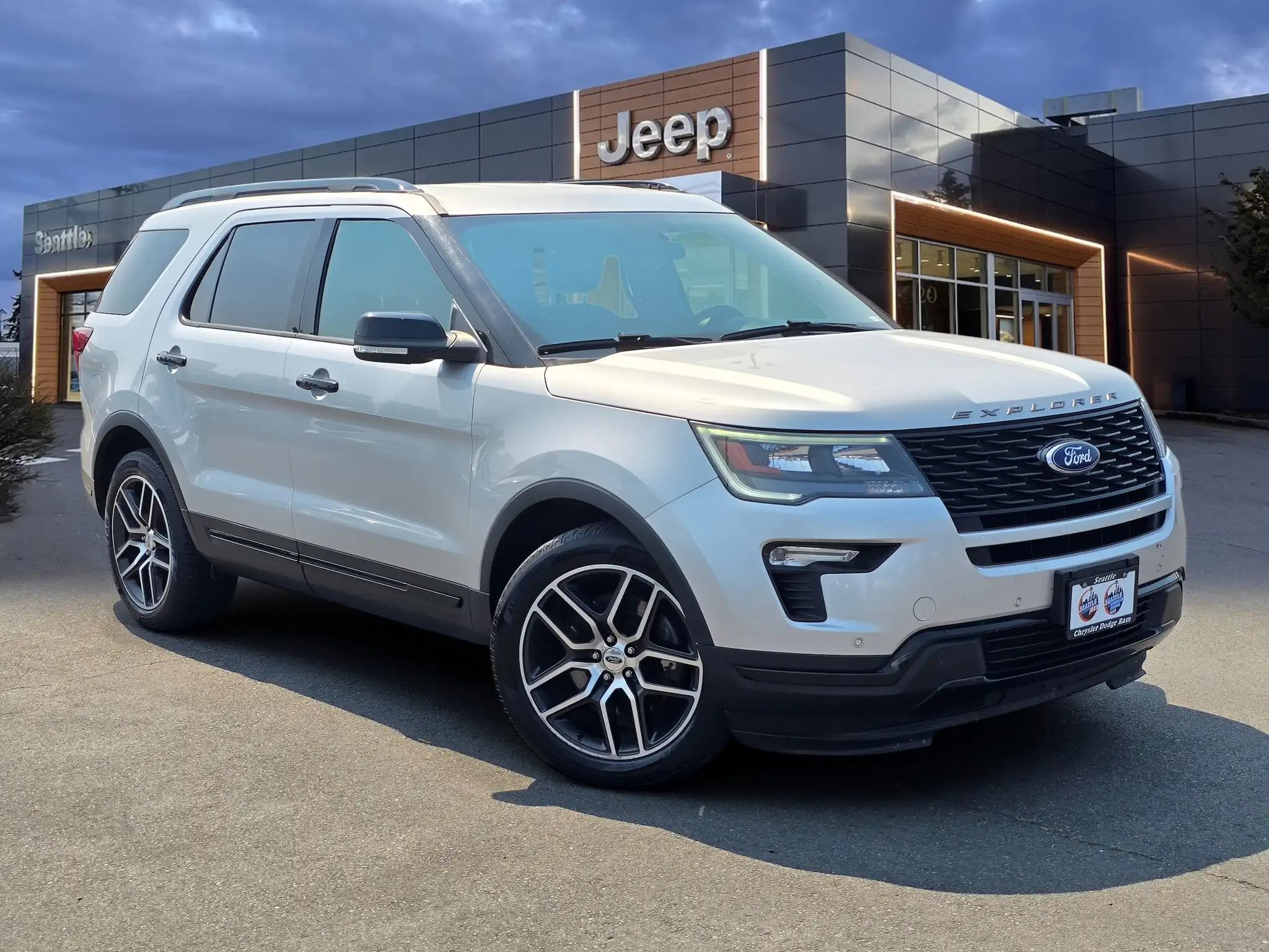 2019 Ford Explorer Sport 4WD's photo