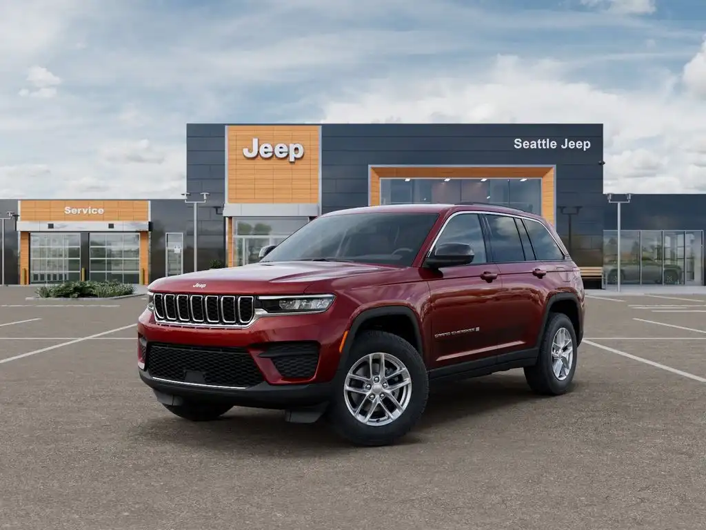 2026 Jeep Grand Cherokee Laredo X 4WD's photo