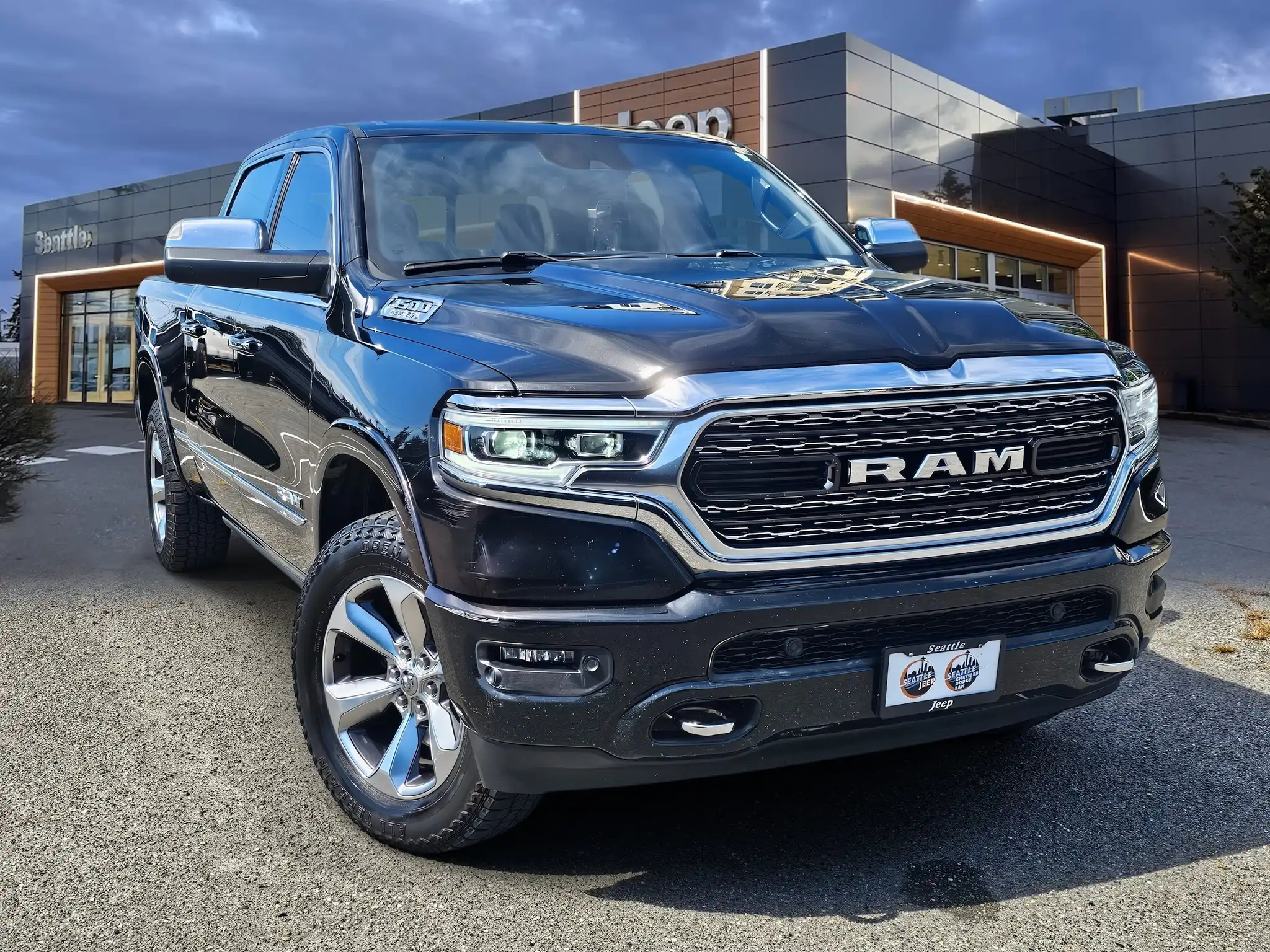 2019 RAM 1500 Limited 4WD Crew Cab 6'4's photo