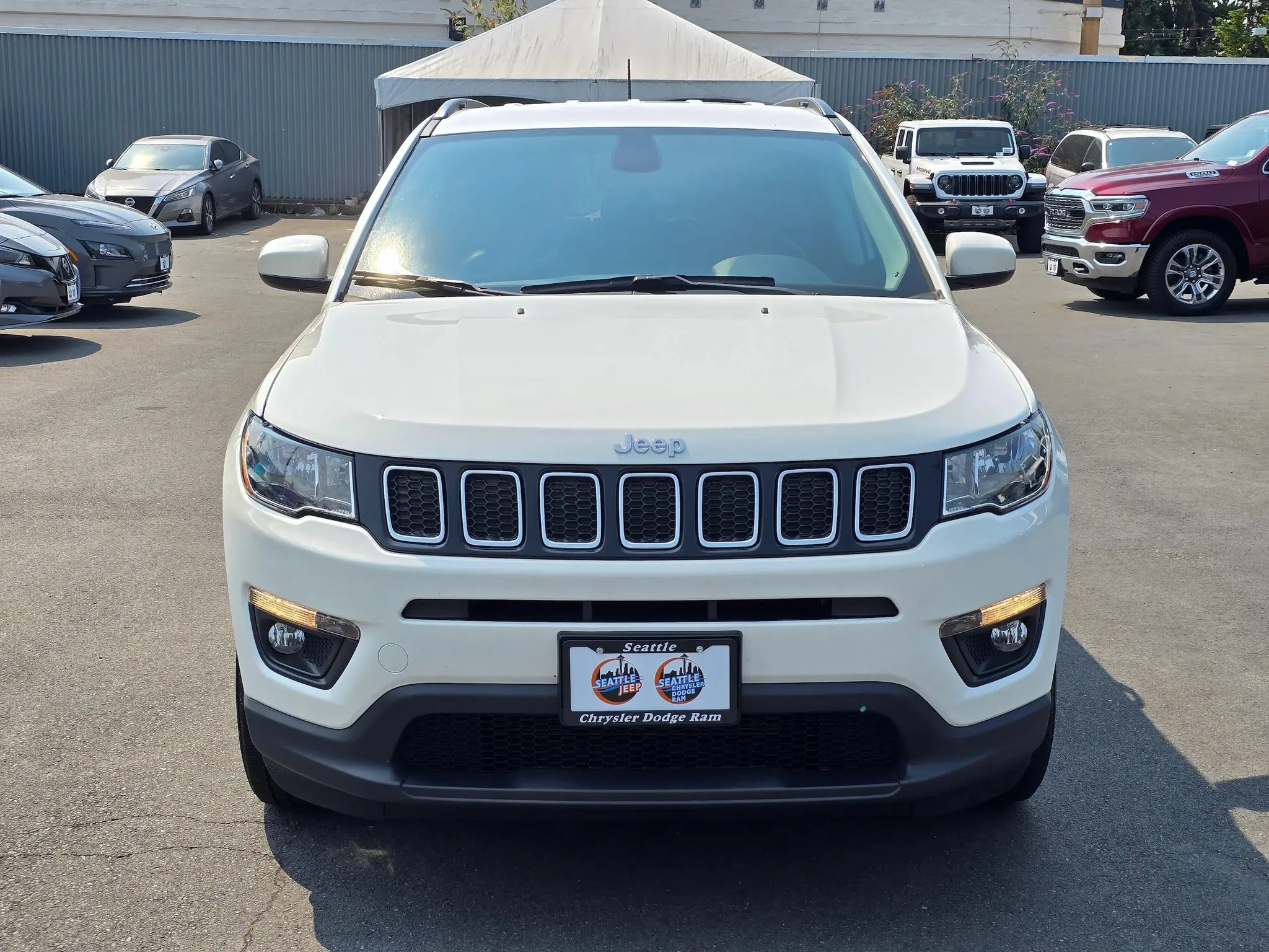 2021 Jeep Compass Latitude 4WD photo 3