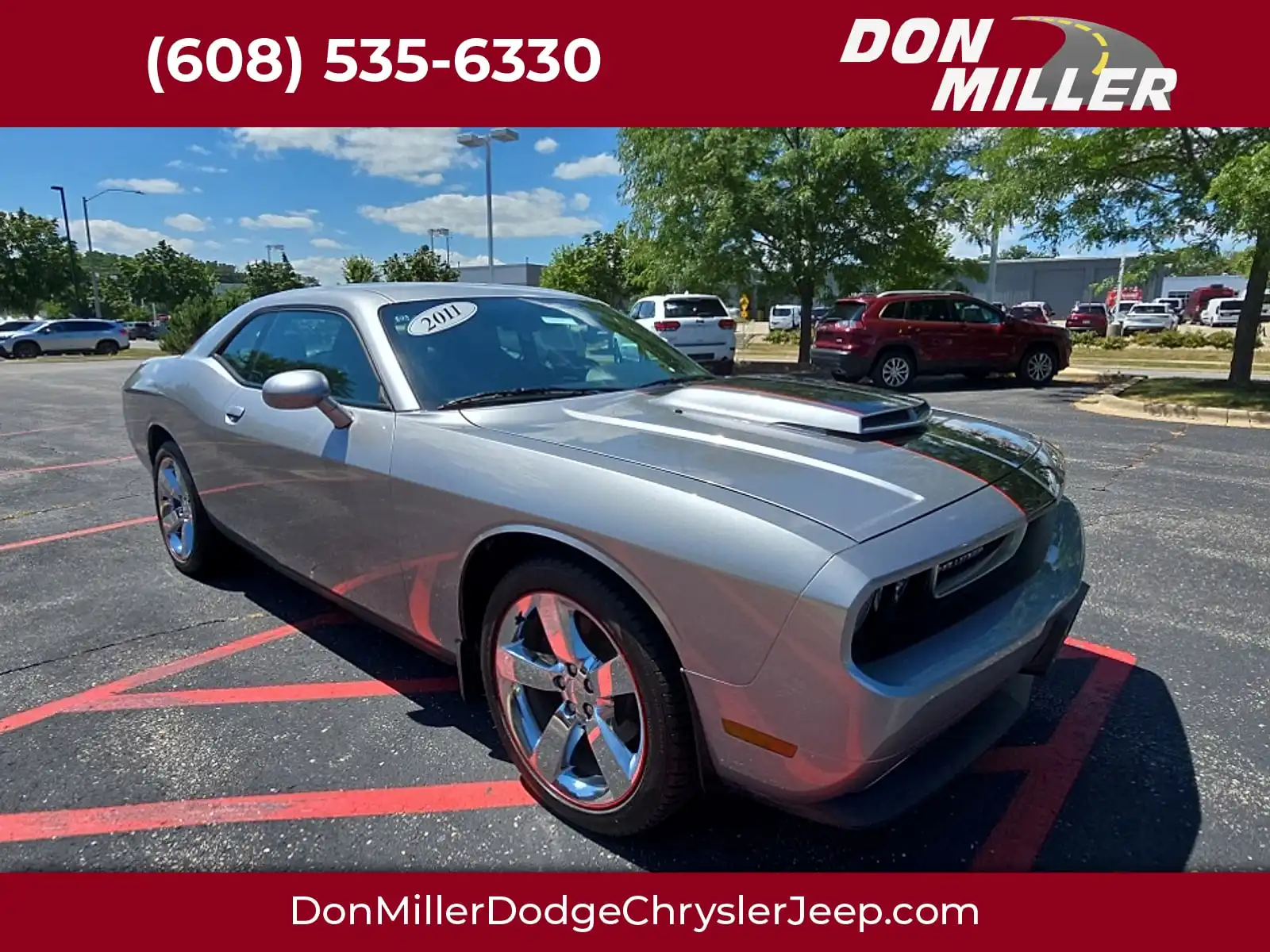 2011 Dodge Challenger SE's photo