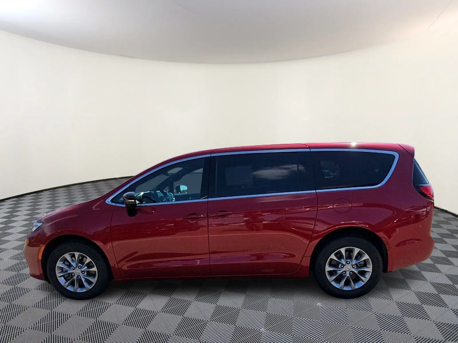 2026 Chrysler Pacifica Select AWD photo 5