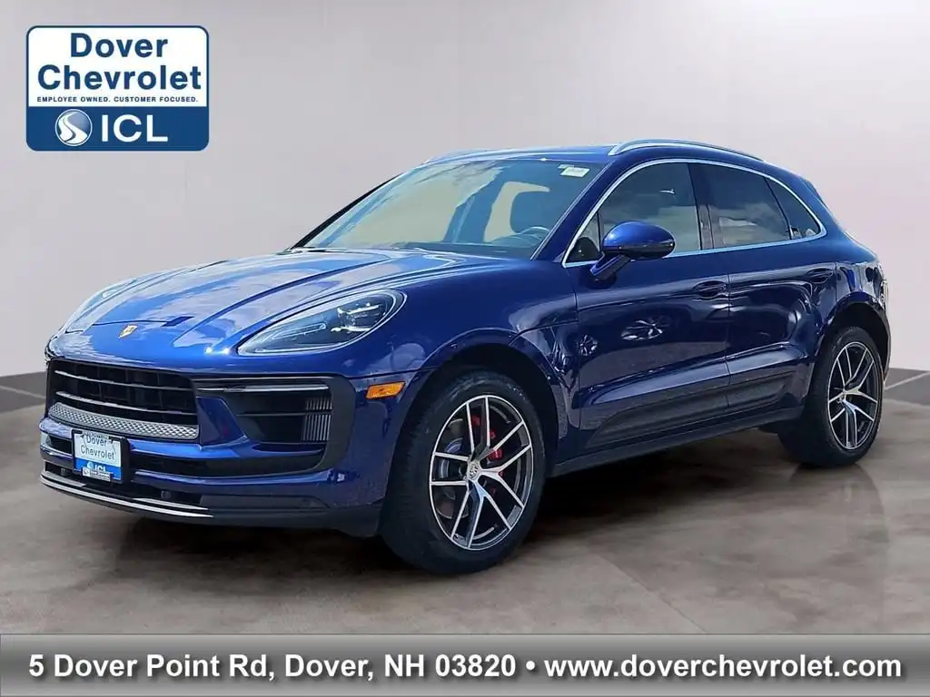 2022 Porsche Macan S's photo