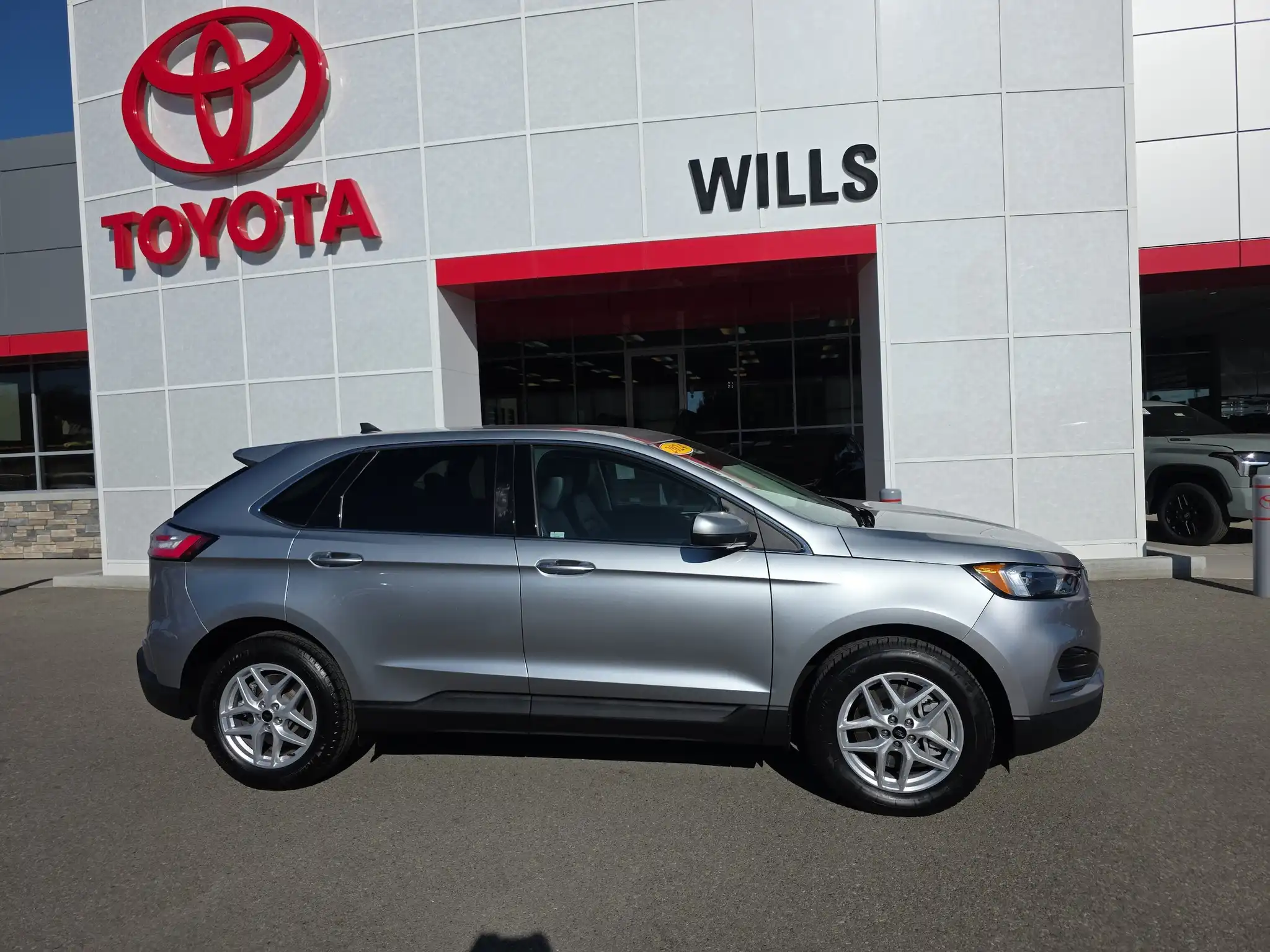 2024 Ford Edge SEL AWD's photo