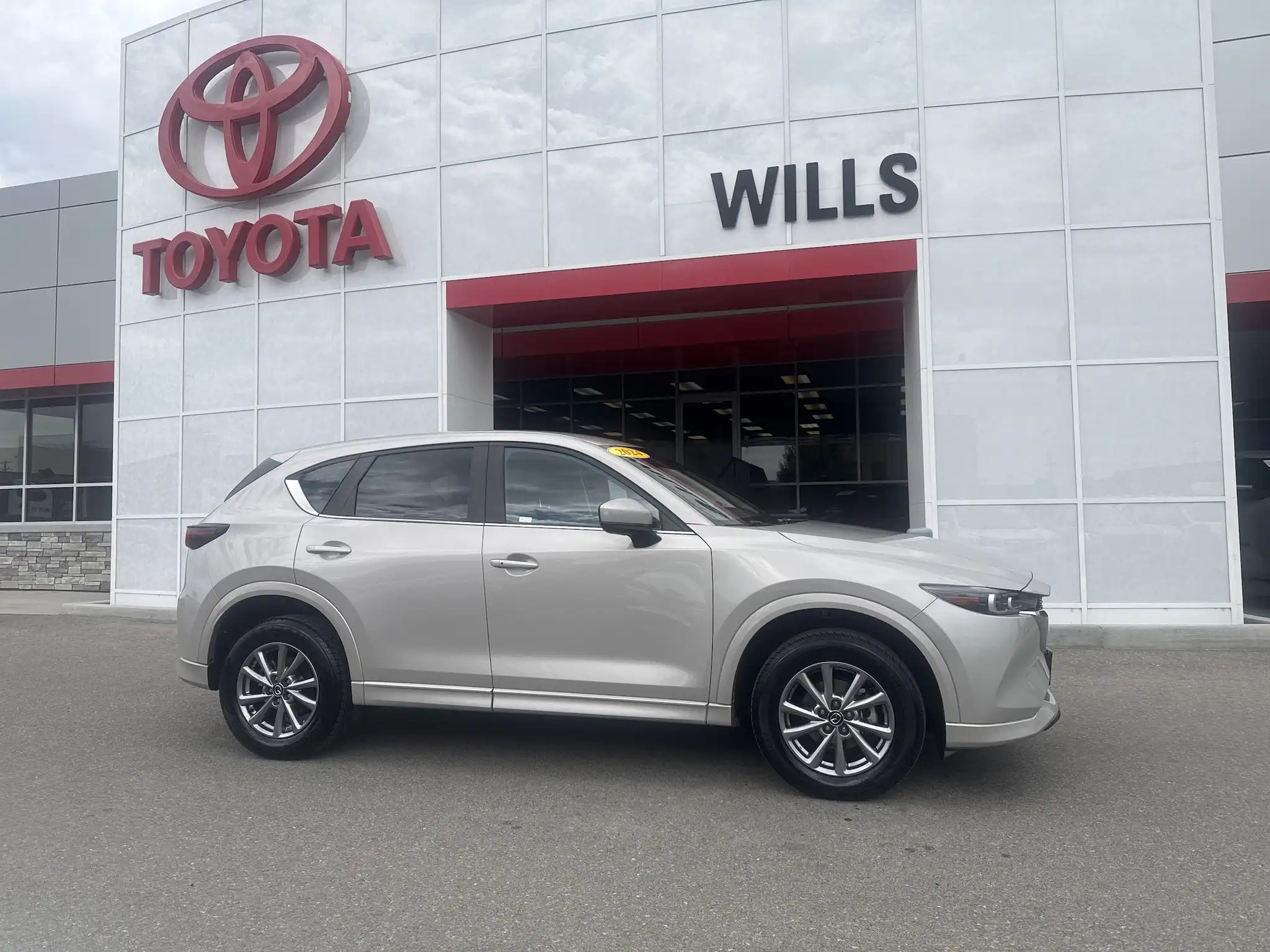 2024 Mazda CX-5 Select AWD Auto Package S's photo