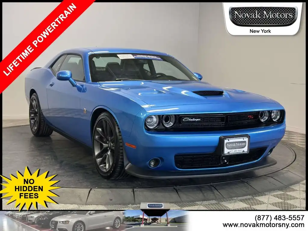 2023 Dodge Challenger R/T Scat Pack's photo