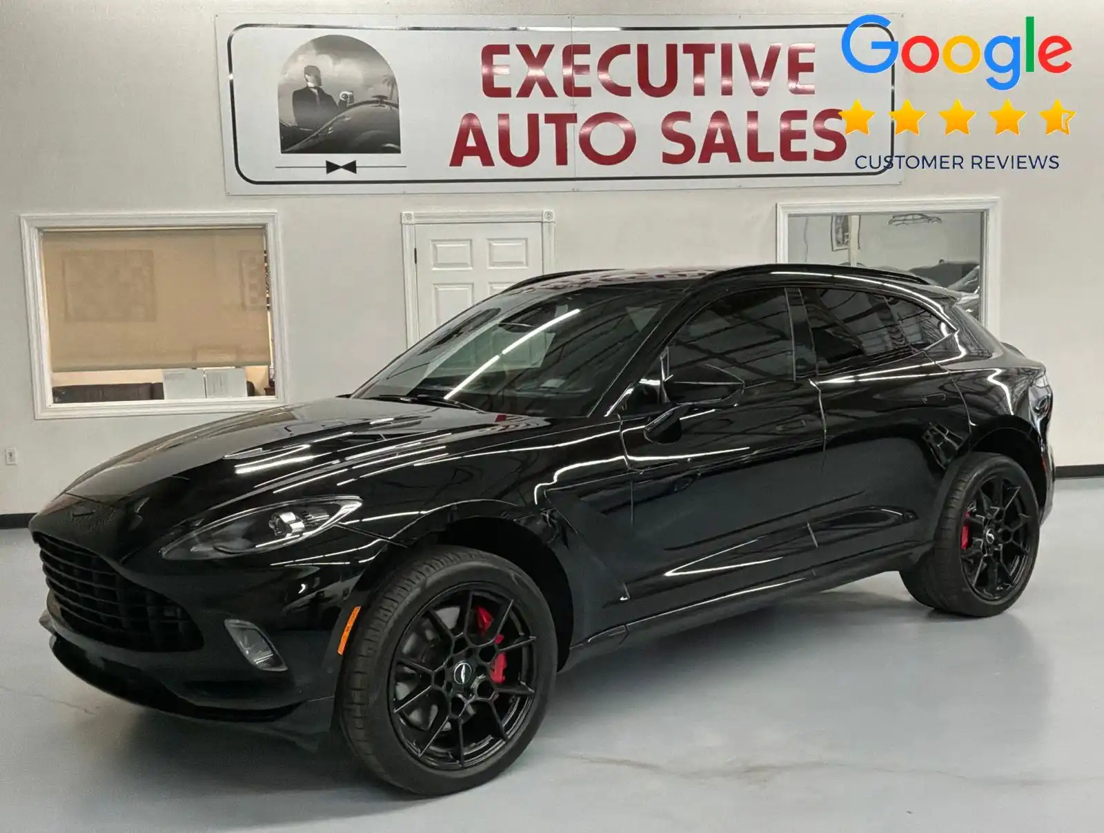 2021 Aston Martin DBX 4.0 V8 AWD's photo