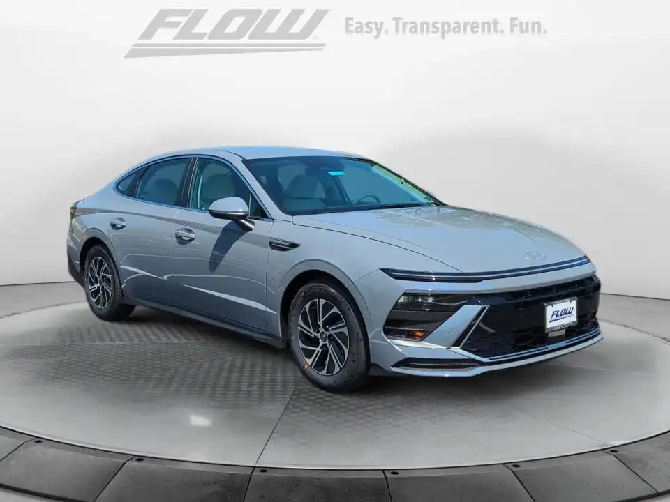 2026 Hyundai Sonata Blue's photo