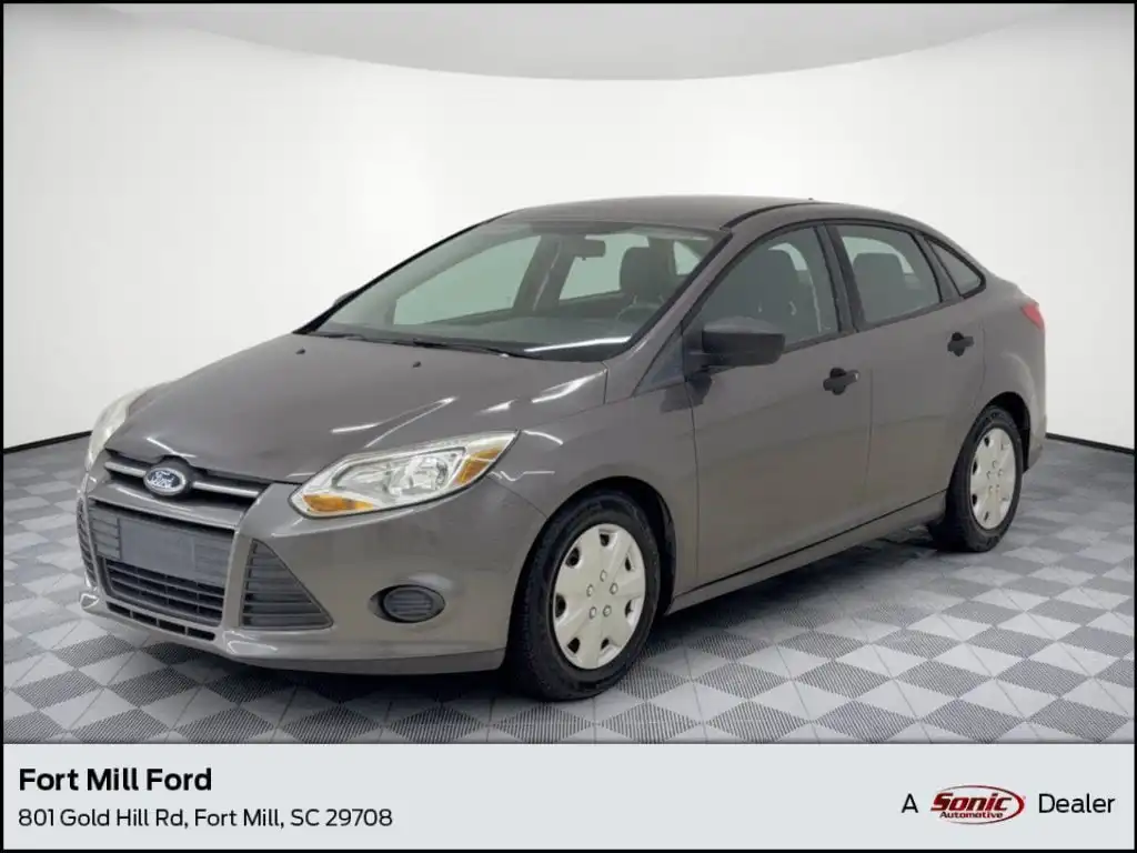 2012 Ford Focus S Sedan's photo
