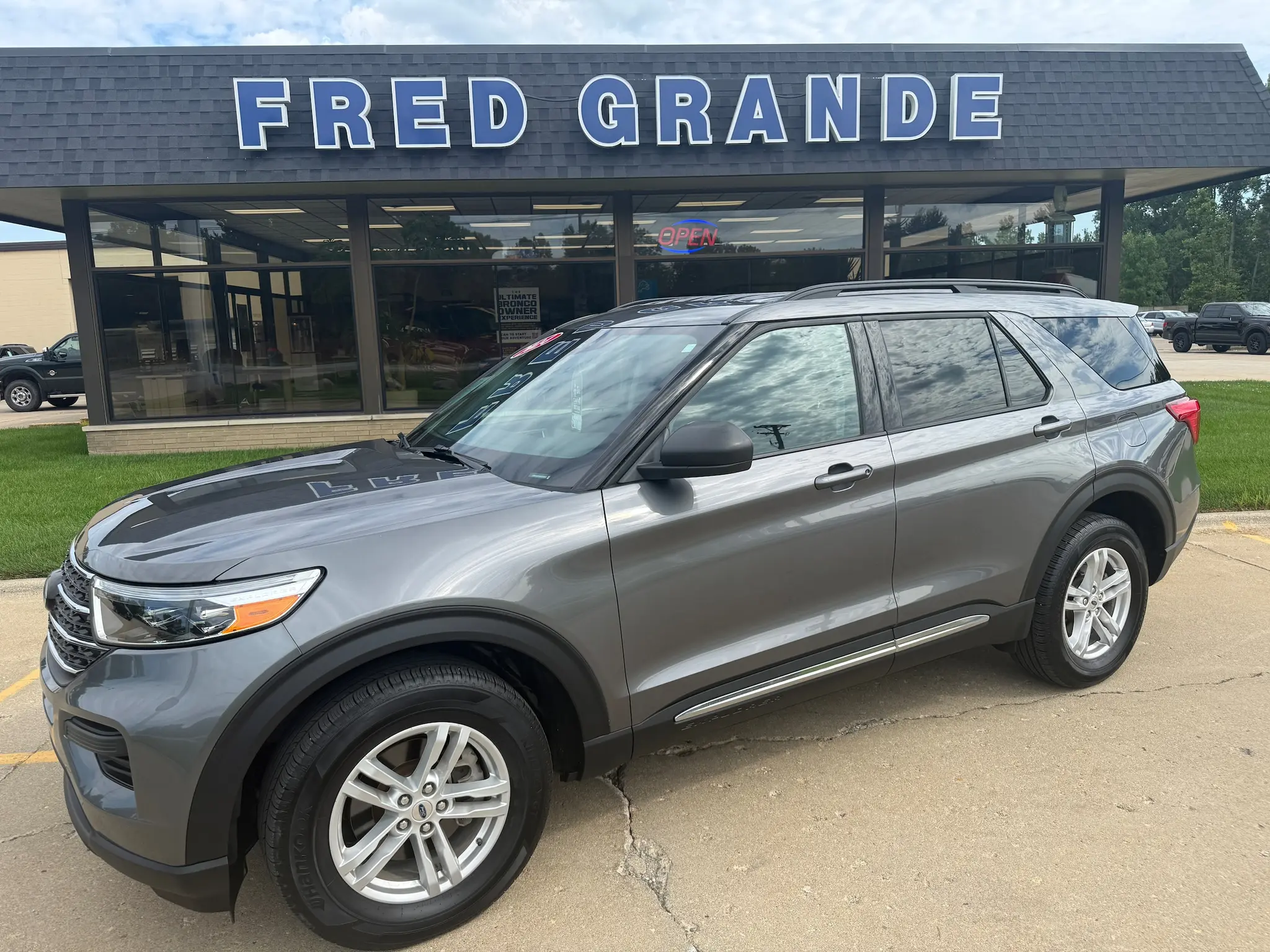 Vehicle Image 1