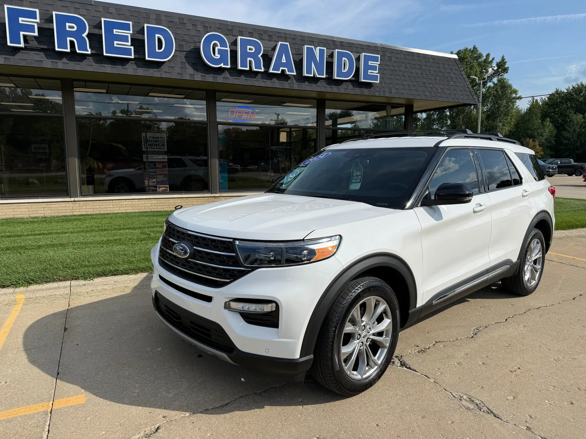 Vehicle Image 2