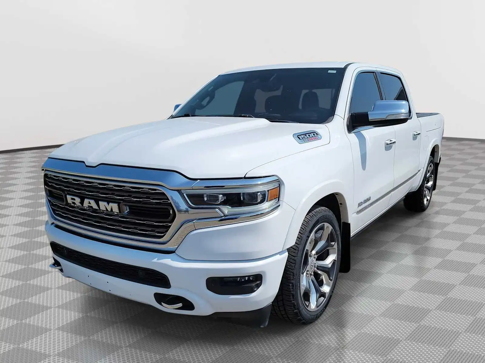2020 RAM 1500 Limited 4WD Crew Cab 5'7's photo