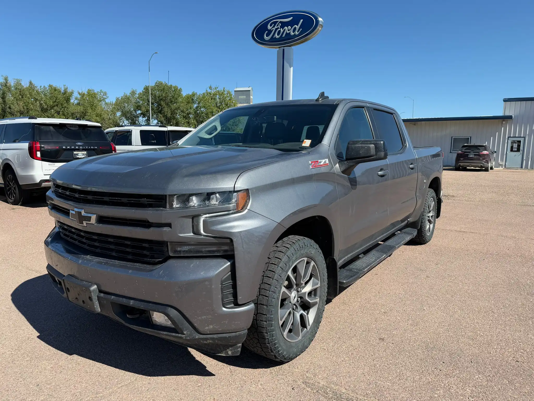 2022 Chevrolet Silverado 1500 RST 4WD Crew Cab Short Box's photo