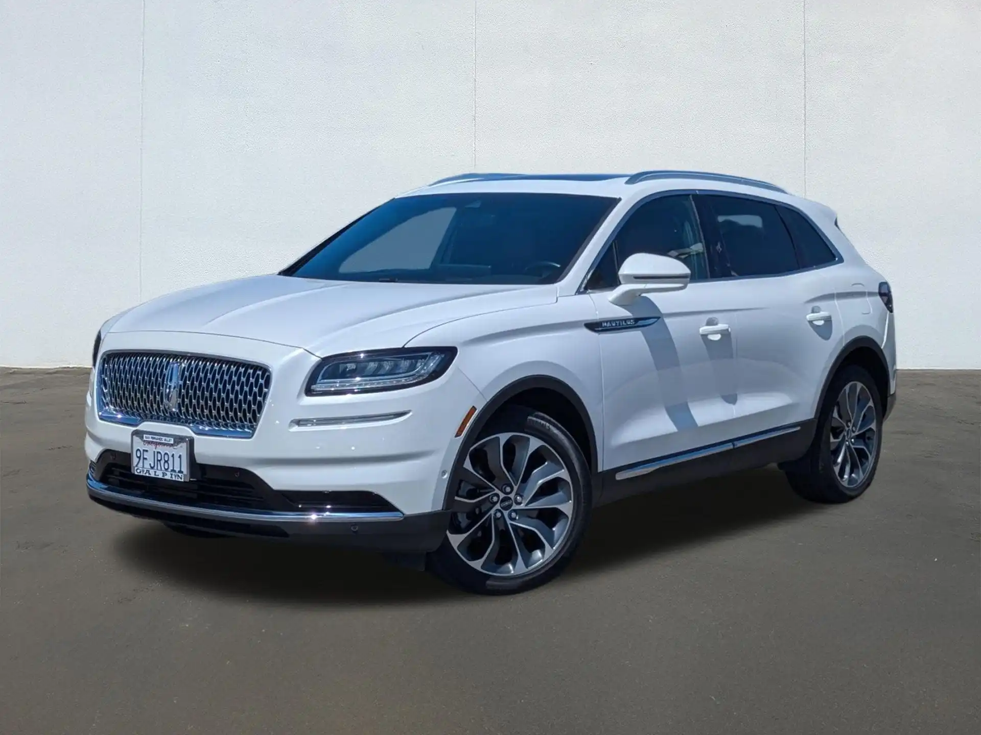2023 Lincoln Nautilus Reserve FWD's photo