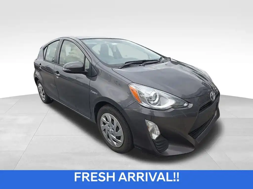 2016 Toyota Prius c One's photo